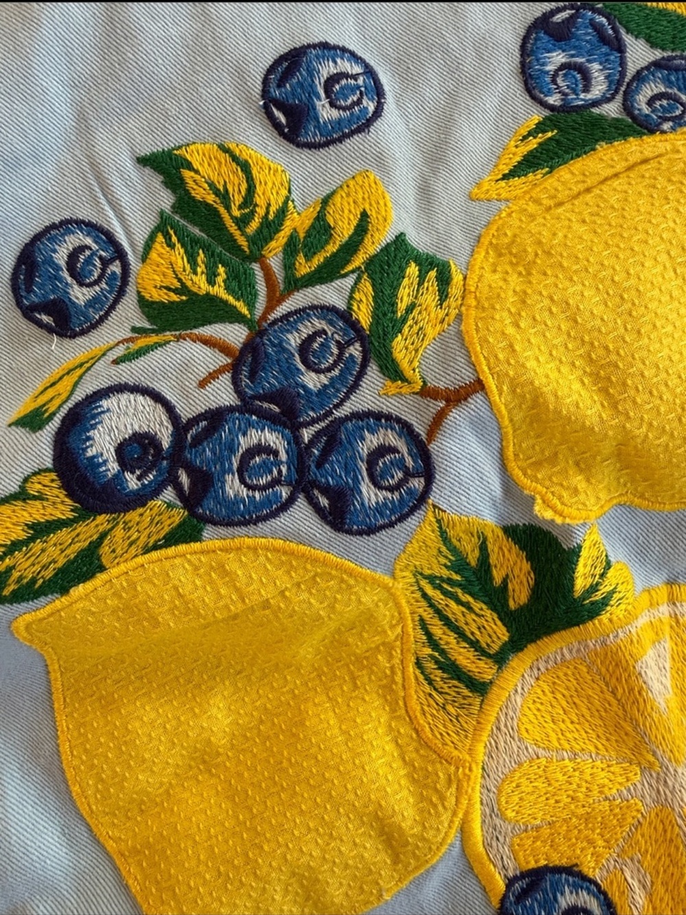 New Anthropologie Maeve Fruit Embroidered Top Size M - Picture 5 of 5